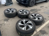  Volvo  XC90  R Design Recharge AWD 2.0 T8 Twin Engine 288KW AT8 7 Sitzer E6d #66