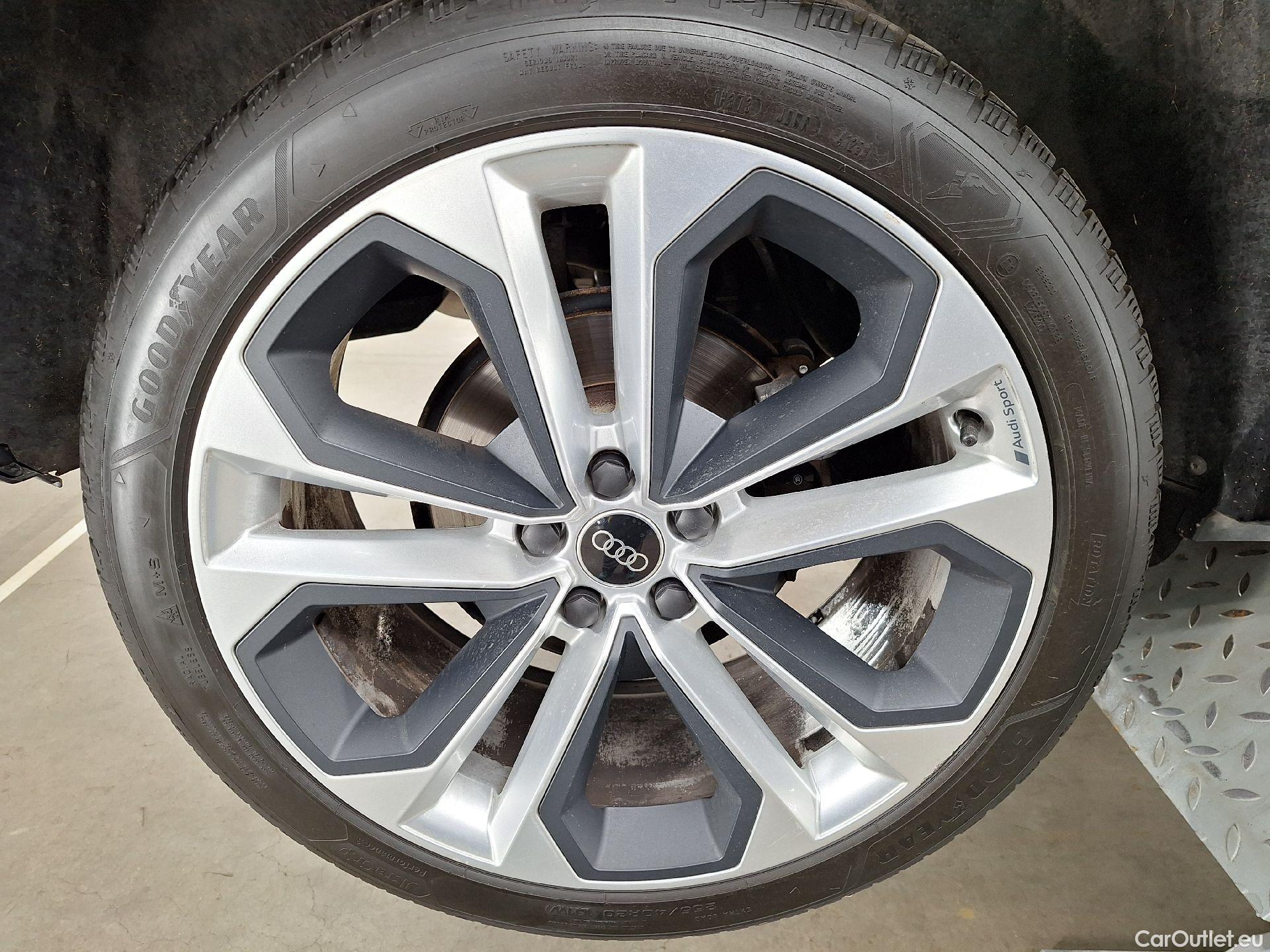  Audi  Q3 Audi,  '18, Audi  35 TDI S tronic S line Business Edition 5d #16