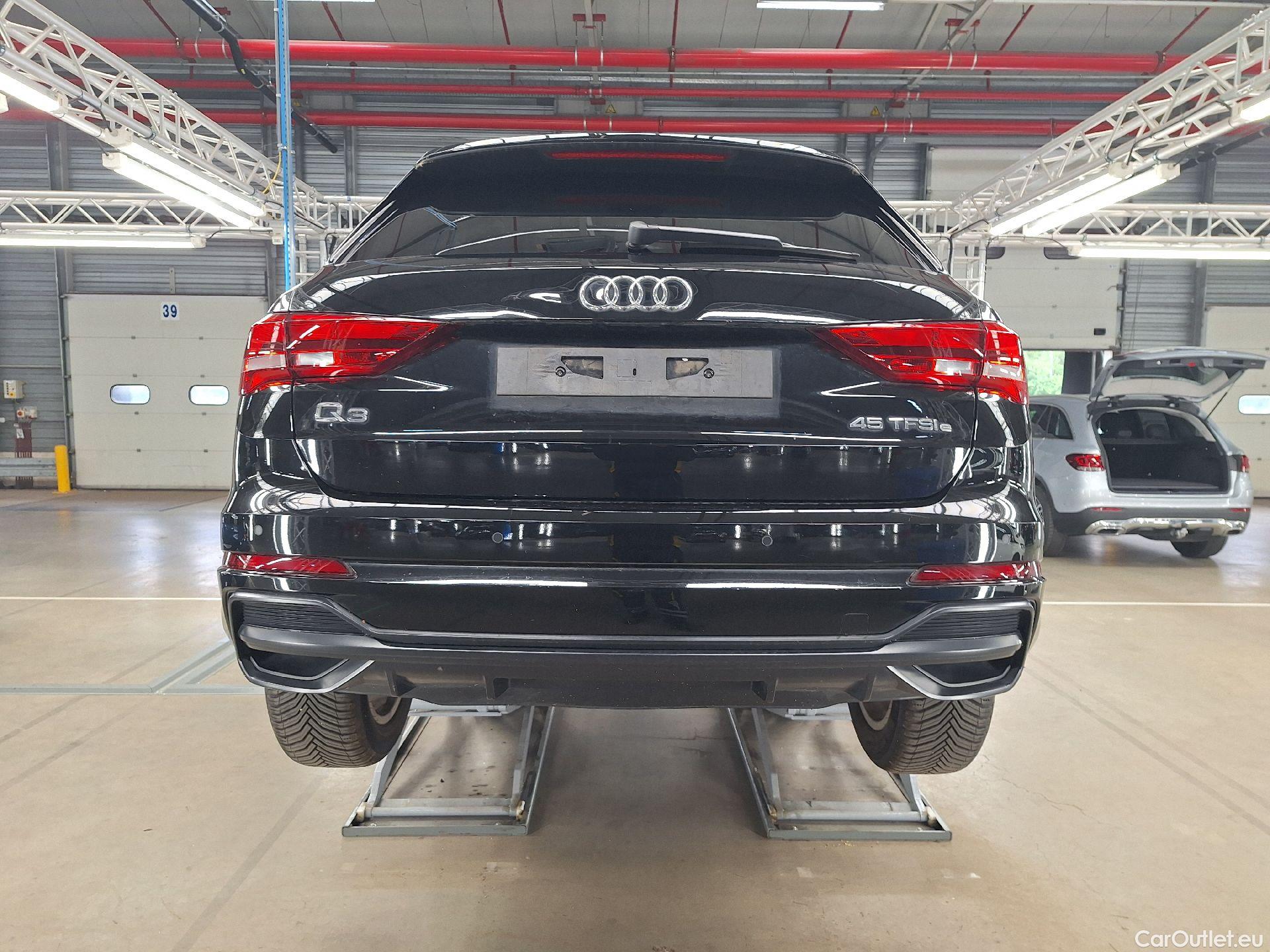  Audi  Q3 Audi,  '18 PHEV, Audi  45 TFSI e S tronic S Line 5d #11