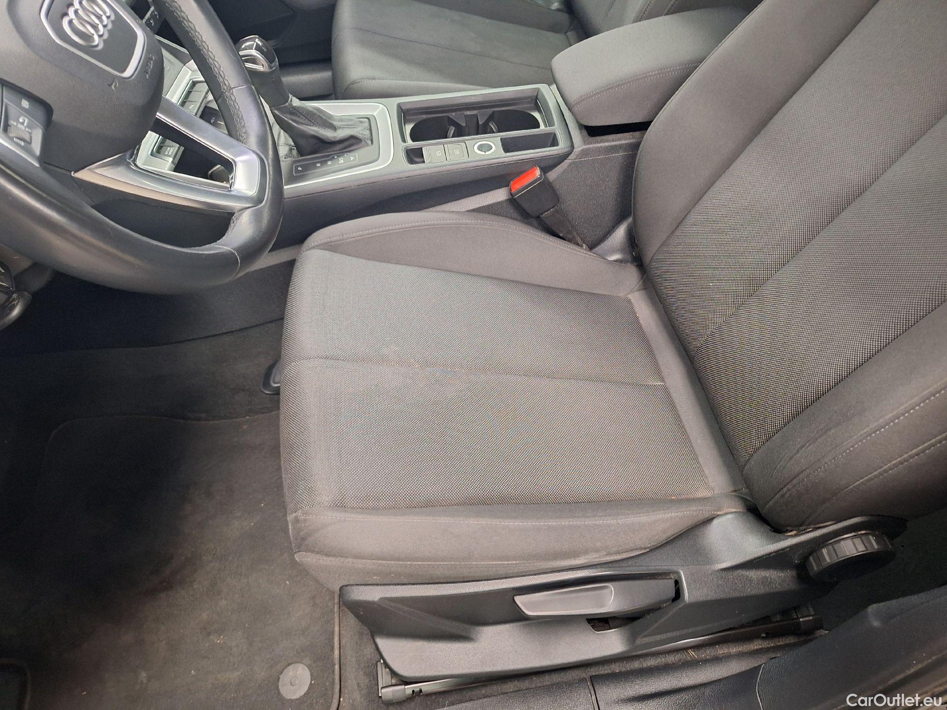  Audi  Q3 Audi,  SB '19, Audi  Sportback 35 TDI S tronic S Line Business  #12