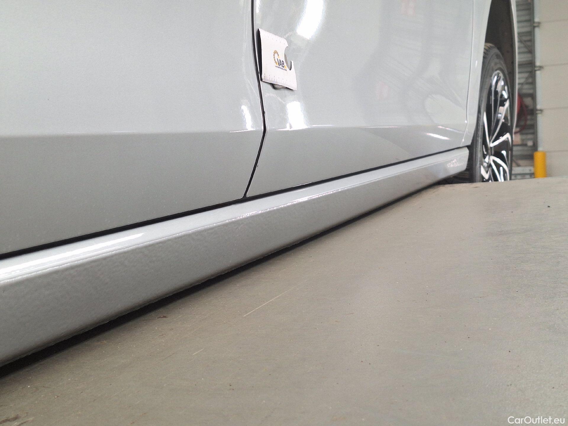  Volkswagen  Golf  Volkswagen, Golf, Var.2.0TDi 115 Life DSG #29
