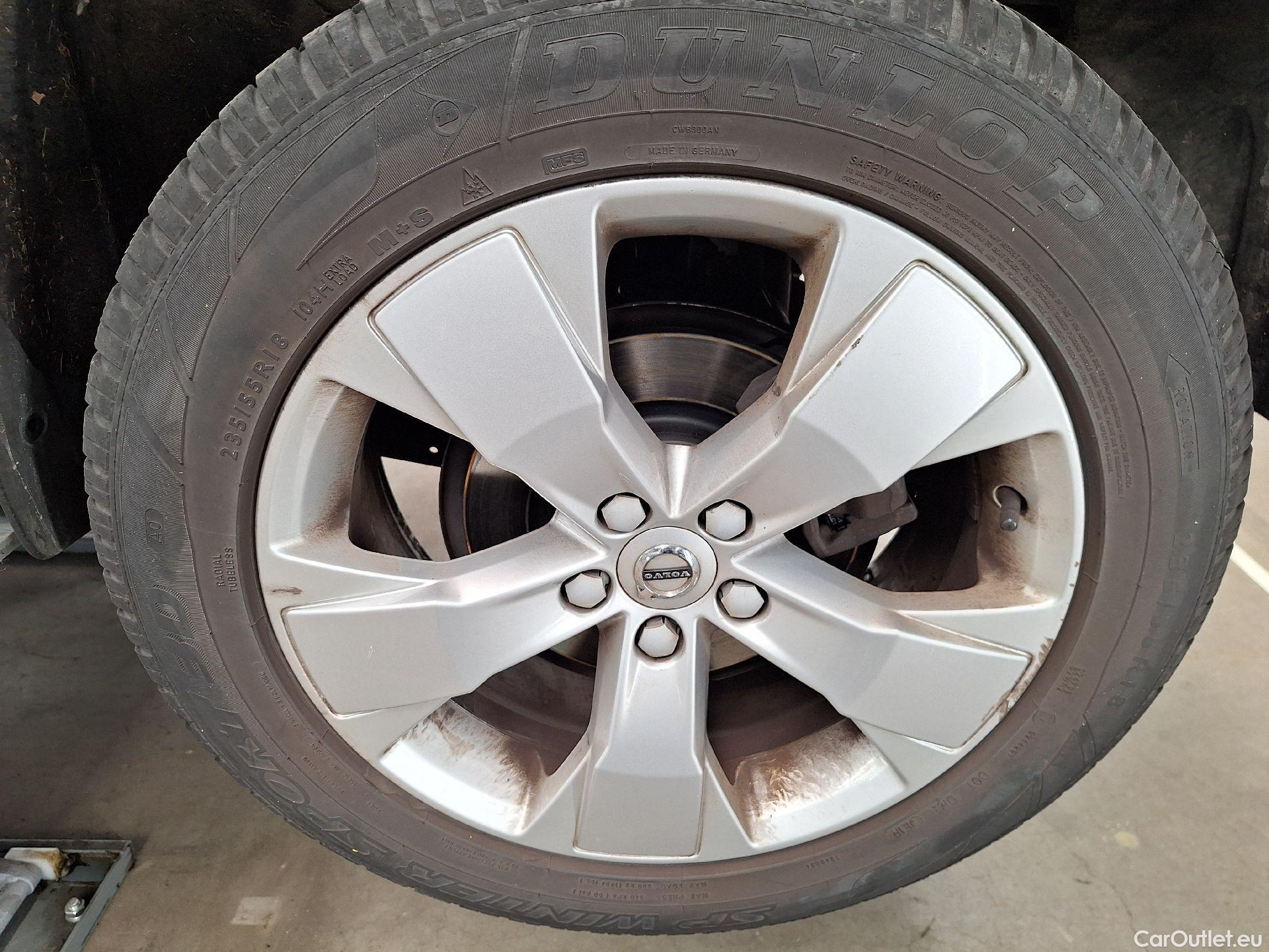  Volvo  XC 40 Volvo, XC40 '17, Volvo XC40 T3 Geartronic Momentum Pro 5d #11