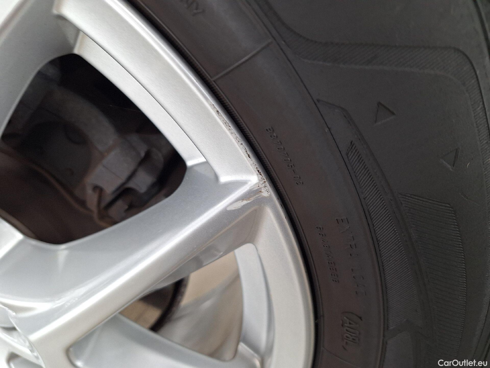  Volvo  XC60 Volvo,  '17, Volvo  D4 120kW Geartronic Momentum Pro 5d #31