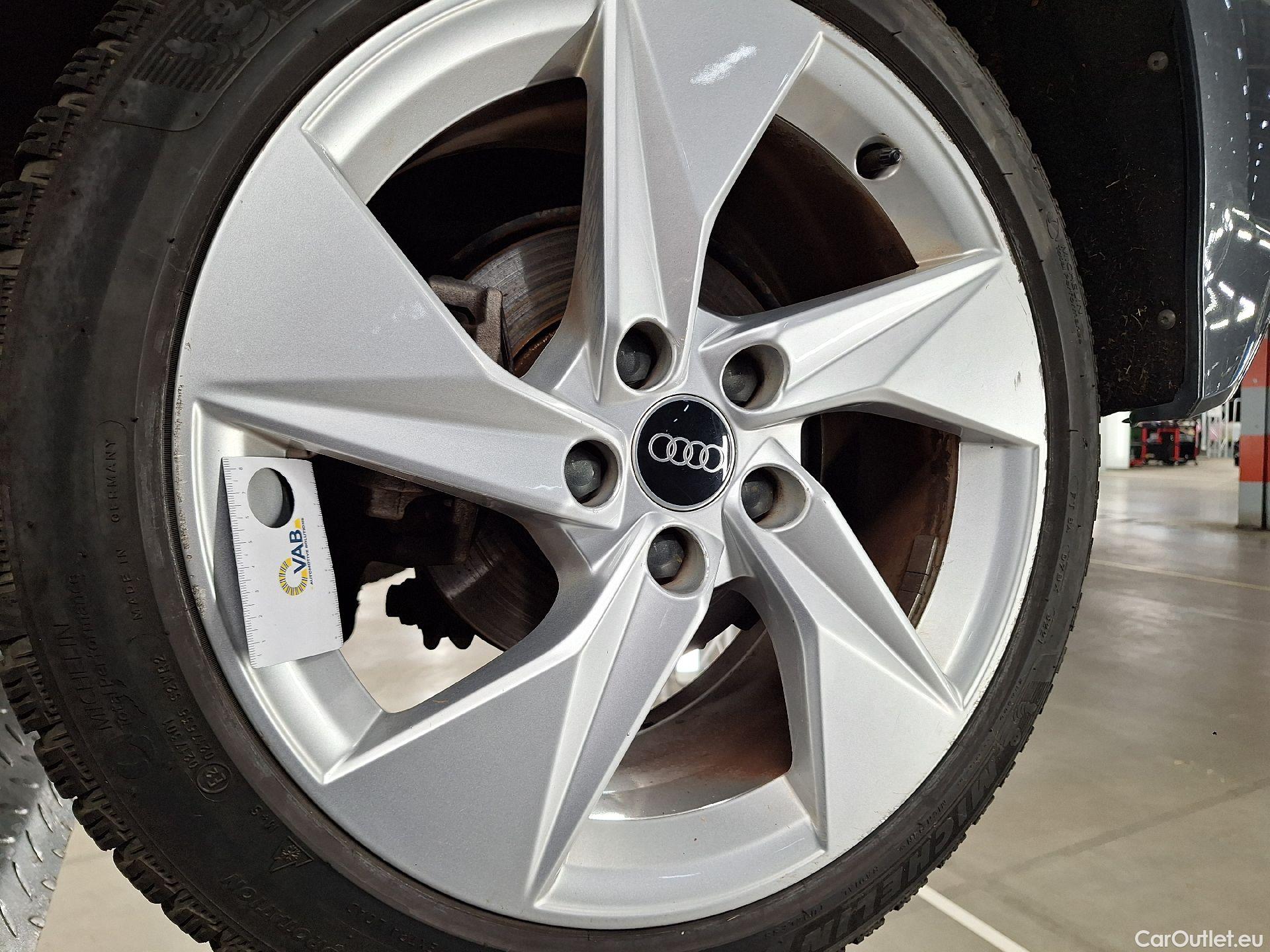  Audi  A3 Audi,  SB '20 PHEV, Audi  Sportback 1.4 40 TFSI e S Line 5d #44