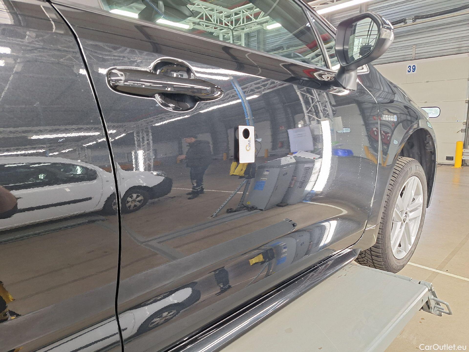  Toyota  Corolla Toyota,  TS '19, Toyota  Touring Sports 1.8 Hybrid Dynamic e #26