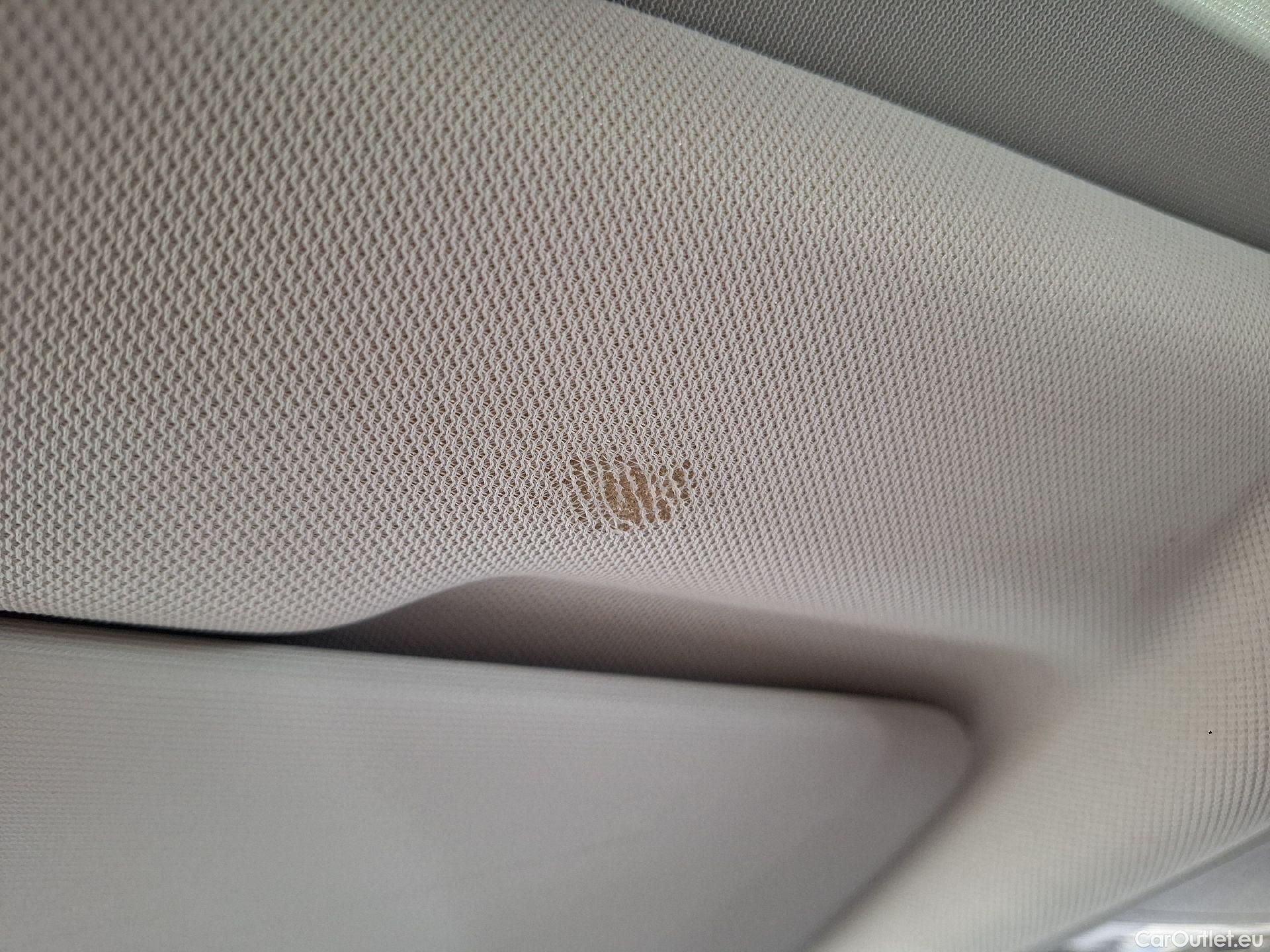  Volkswagen  T-ROC VW,  '17, Volkswagen  1.0 TSI United 5d #2