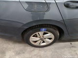  Volkswagen  Golf  Volkswagen Variant VIII 1.0 eTSI 81kW DSG Life Business 5d #58