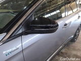  Peugeot  3008 PEUGEOT  / 2020 / 5P / SUV HYBRID 225 E-EAT8 GT AUT. #64