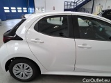  Toyota  Yaris TOYOTA  / 2020 / 5P / BERLINA HYBRID BUSINESS MY20 #35