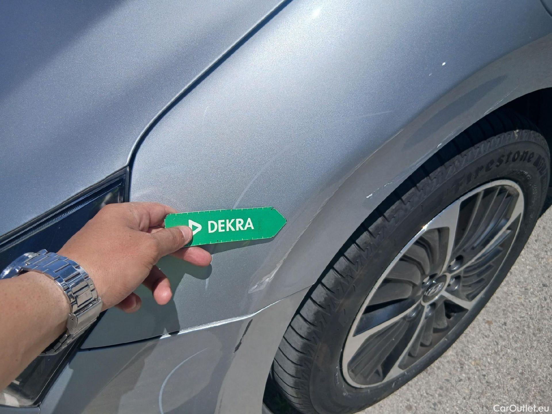  Hyundai   Ioniq HYUNDAI / 2019 / 5P / berlina con portón 1.6 GDI PHEV Tecno DCT #10