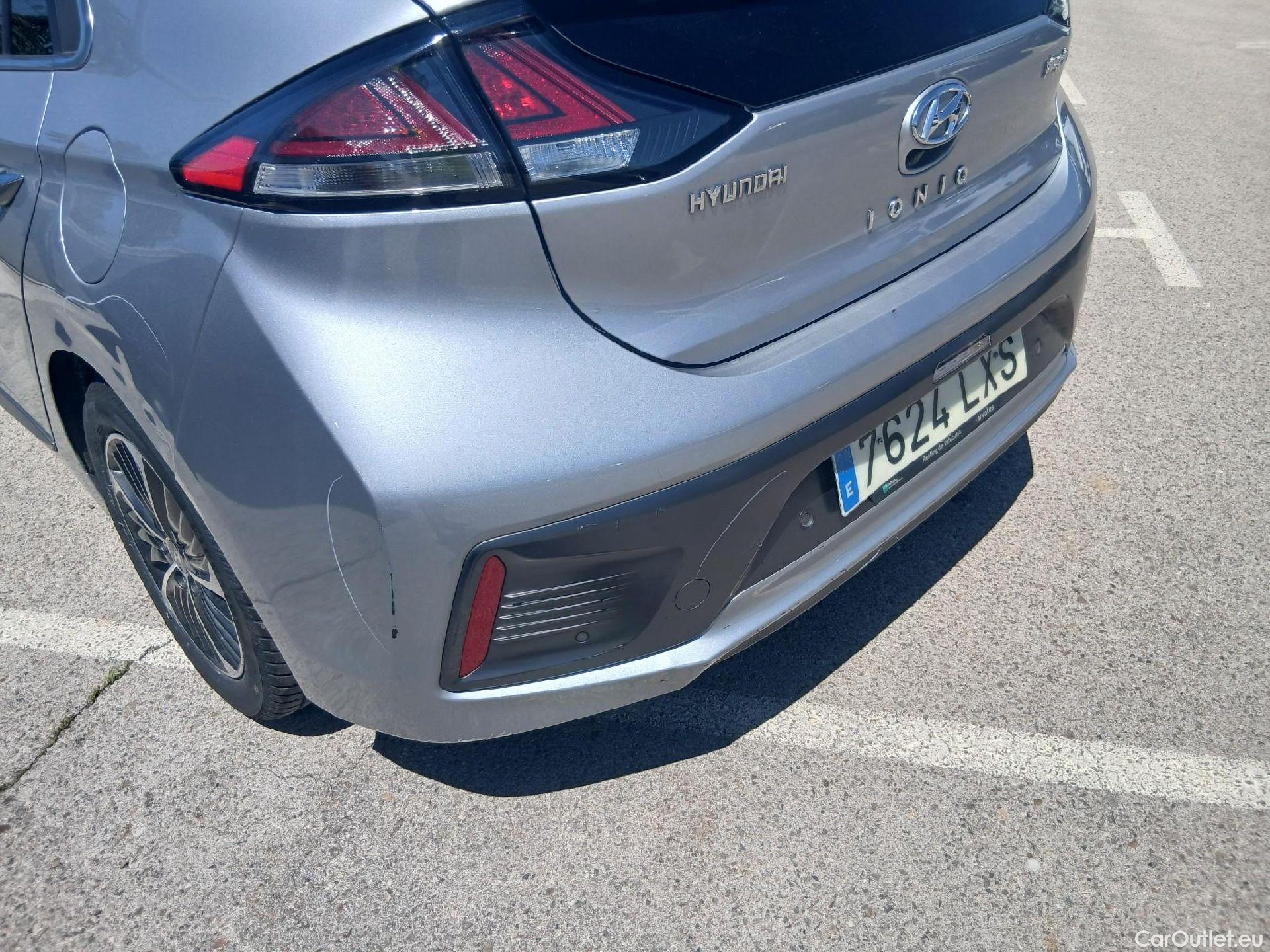  Hyundai   Ioniq HYUNDAI / 2019 / 5P / berlina con portón 1.6 GDI PHEV Tecno DCT #22