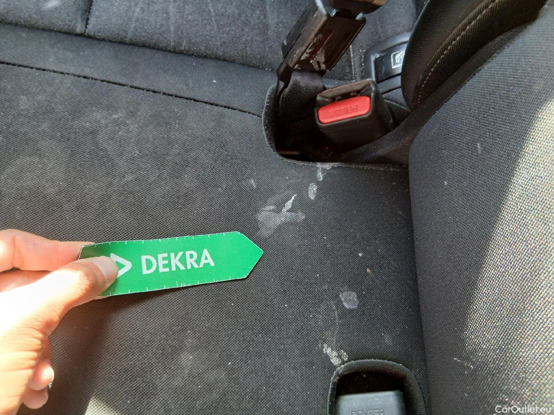  Hyundai  Tucson HYUNDAI  / 2018 / 5P / todoterreno 1.6 CRDI 85kW (116CV) 48V SLE 4X2(SP)(SL) #19
