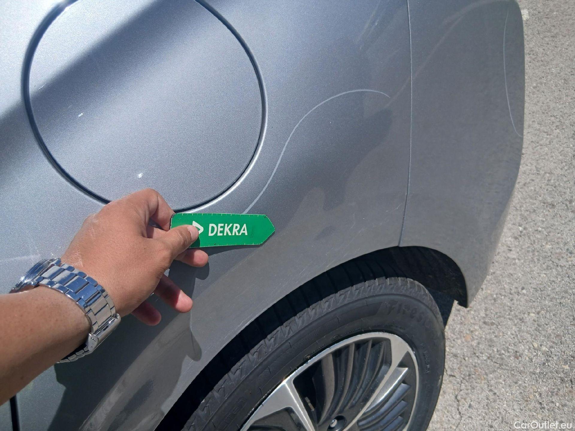  Hyundai   Ioniq HYUNDAI / 2019 / 5P / berlina con portón 1.6 GDI PHEV Tecno DCT #20