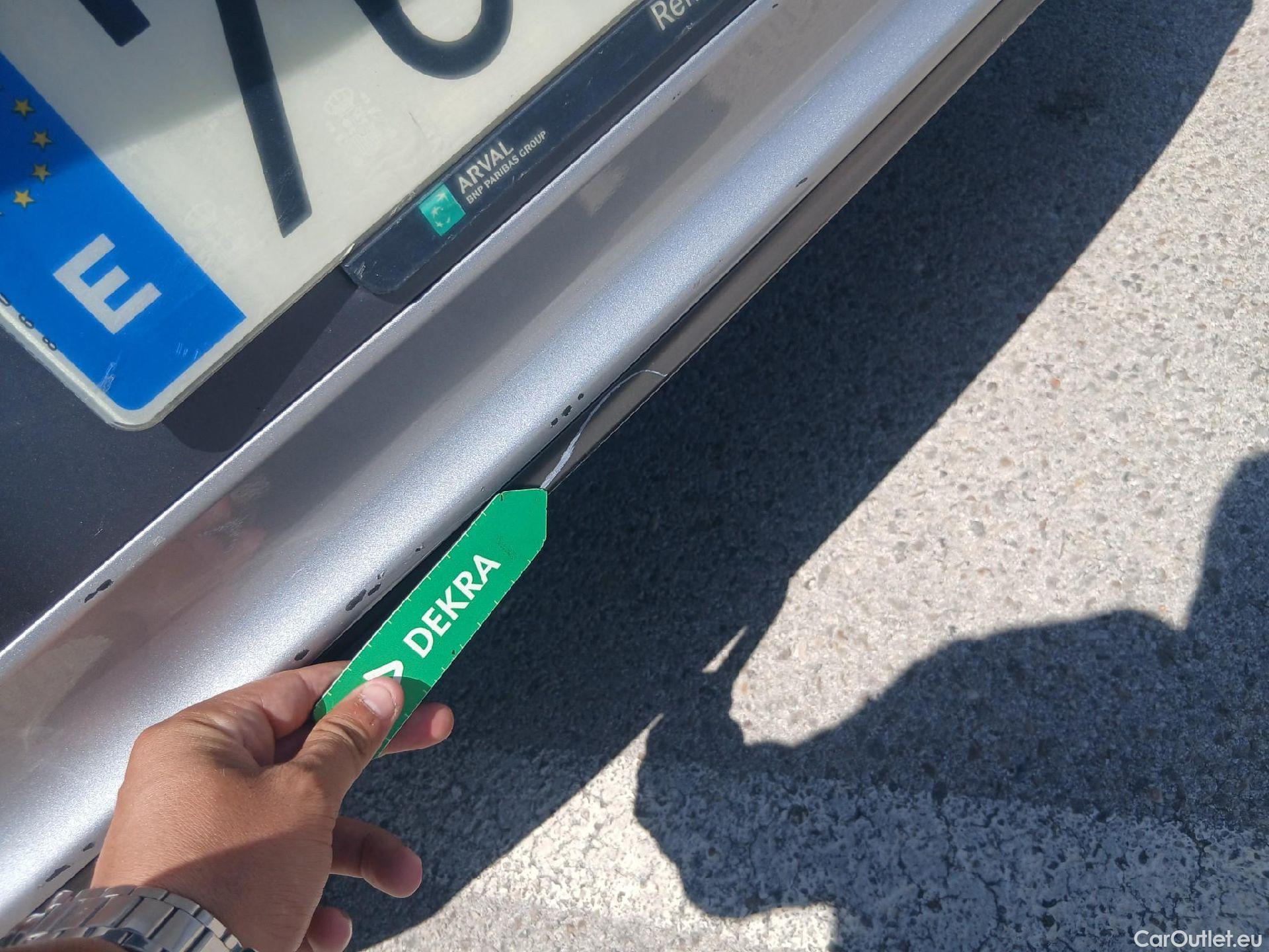  Hyundai   Ioniq HYUNDAI / 2019 / 5P / berlina con portón 1.6 GDI PHEV Tecno DCT #25