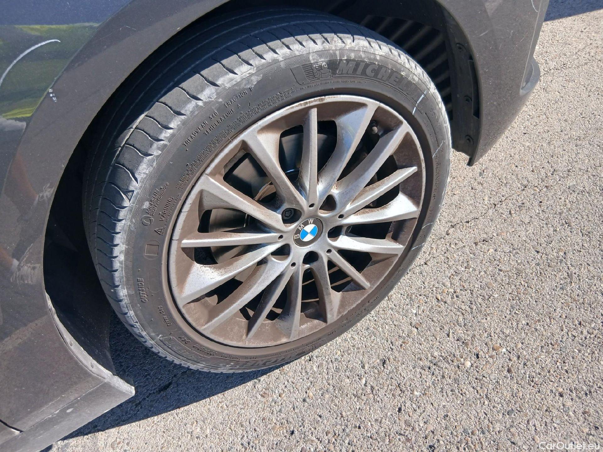 Bmw  Serie 1 BMW  / 2019 / 5P / berlina con portón 118i #34