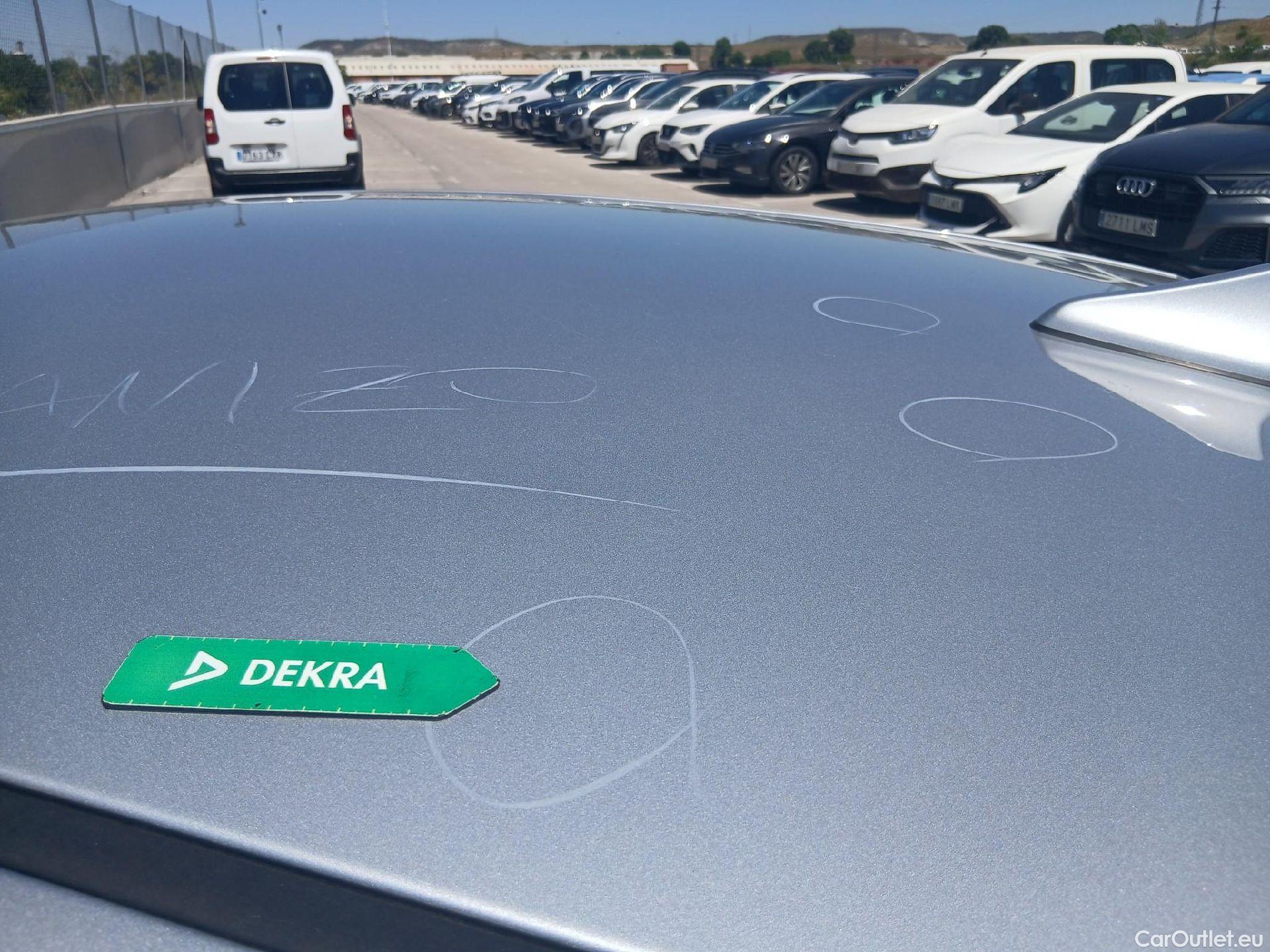  Hyundai   Ioniq HYUNDAI / 2019 / 5P / berlina con portón 1.6 GDI PHEV Tecno DCT #44