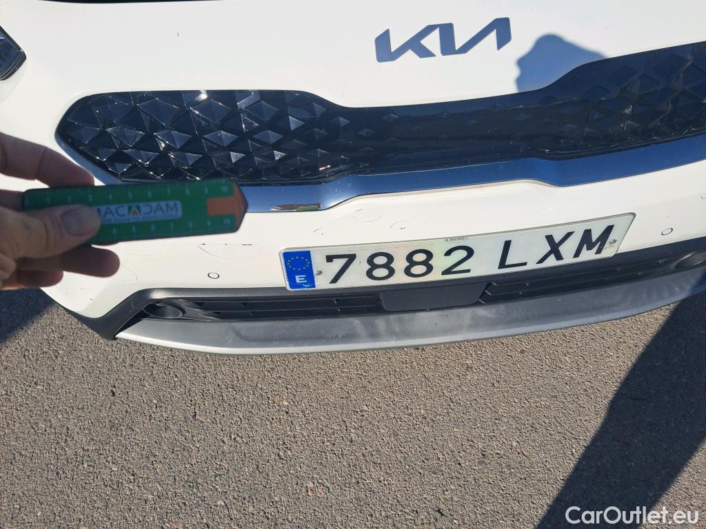  KIA  Niro KIA  / 2019 / 5P / crossover 1.6 GDi HEV 104kW (141CV) Emotion (AC) #30