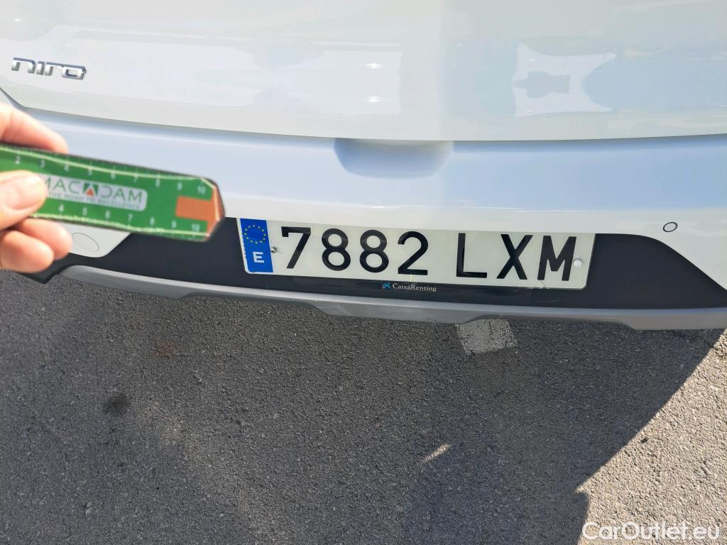  KIA  Niro KIA  / 2019 / 5P / crossover 1.6 GDi HEV 104kW (141CV) Emotion (AC) #16
