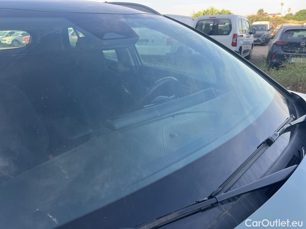  KIA  Sportage KIA  / 2022 / 5P / todoterreno 1.6 T-GDi HEV 171kW (230CV) Drive 4X2 #1