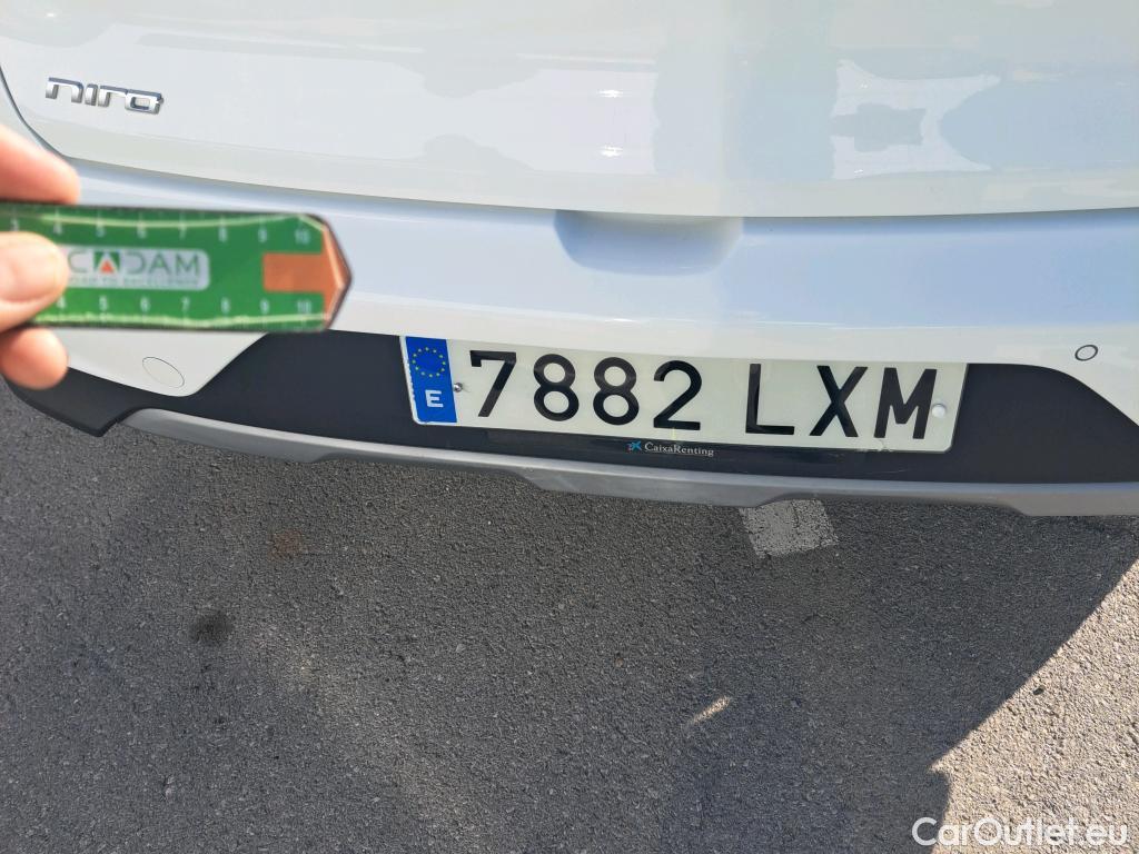  KIA  Niro KIA  / 2019 / 5P / crossover 1.6 GDi HEV 104kW (141CV) Emotion (AC) #32