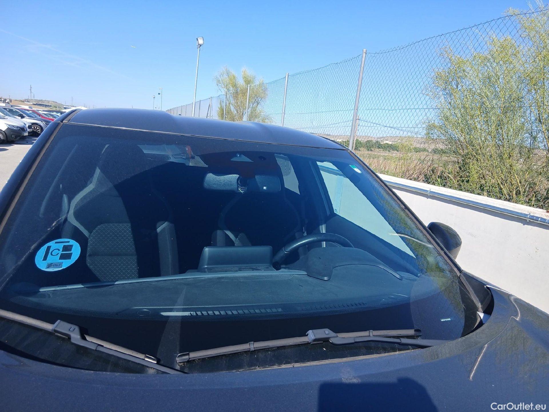  Nissan  Juke NISSAN  / 2019 / 5P / crossover DIG-T 84 kW (114 CV) DCT 7 V N-Connecta (AC2) #9