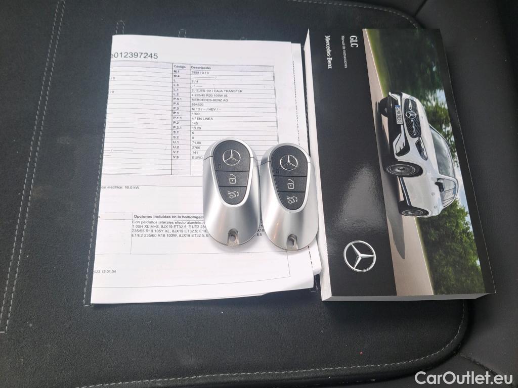  Mercedes  GLC MERCEDES-BENZ  AMG 220 d 4MATIC 200 CV #Opcionales 19700€# #18
