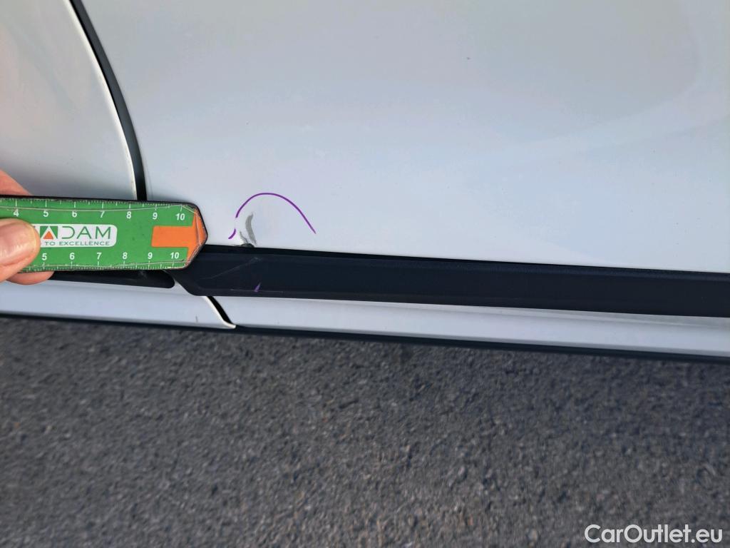  KIA  Niro KIA  / 2019 / 5P / crossover 1.6 GDi HEV 104kW (141CV) Emotion (AC) #12