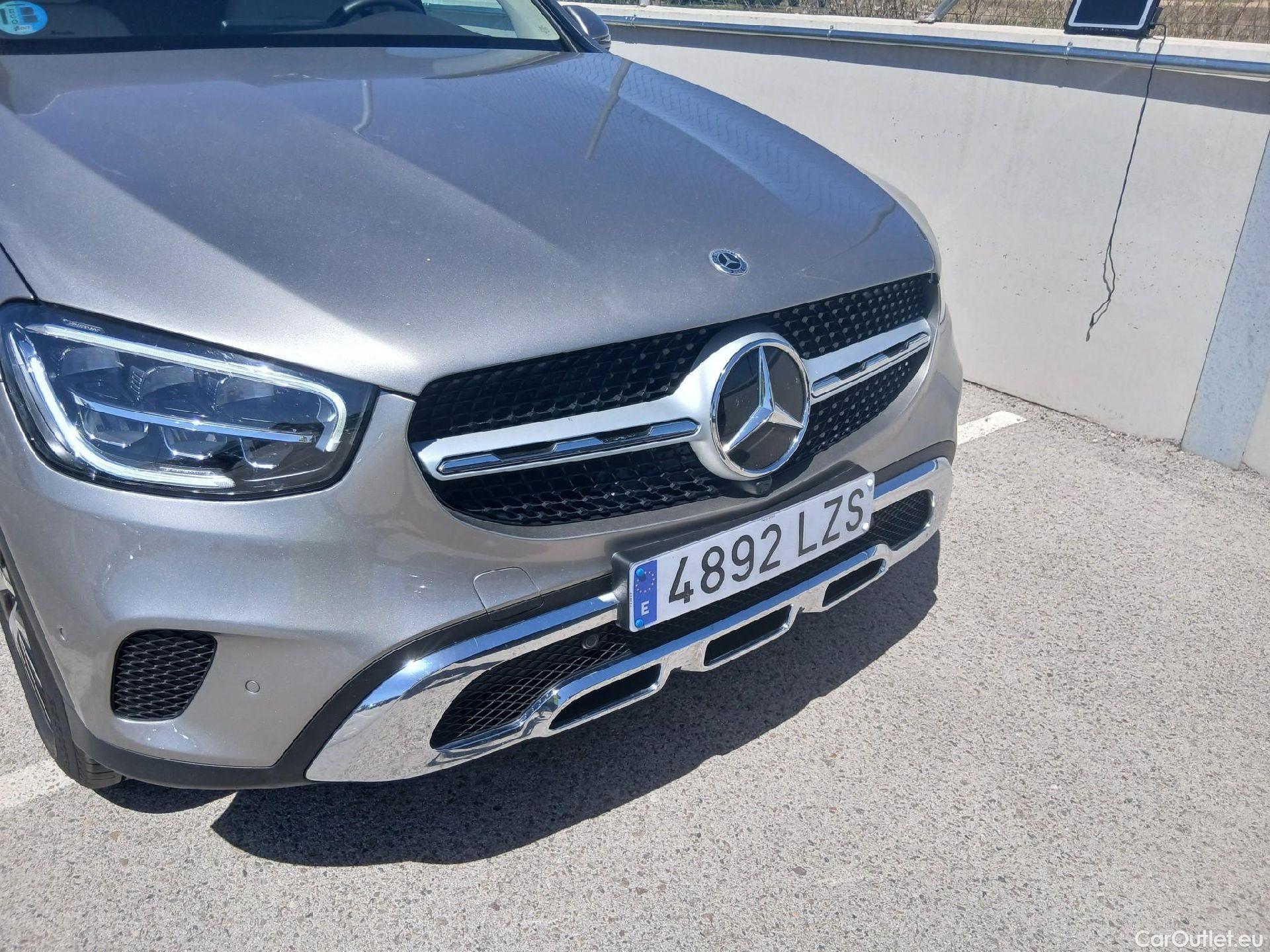  Mercedes  G-Klasee MERCEDES-BENZ GLC Coupé / 2019 / 5P / coupé GLC 300 4MATIC #3