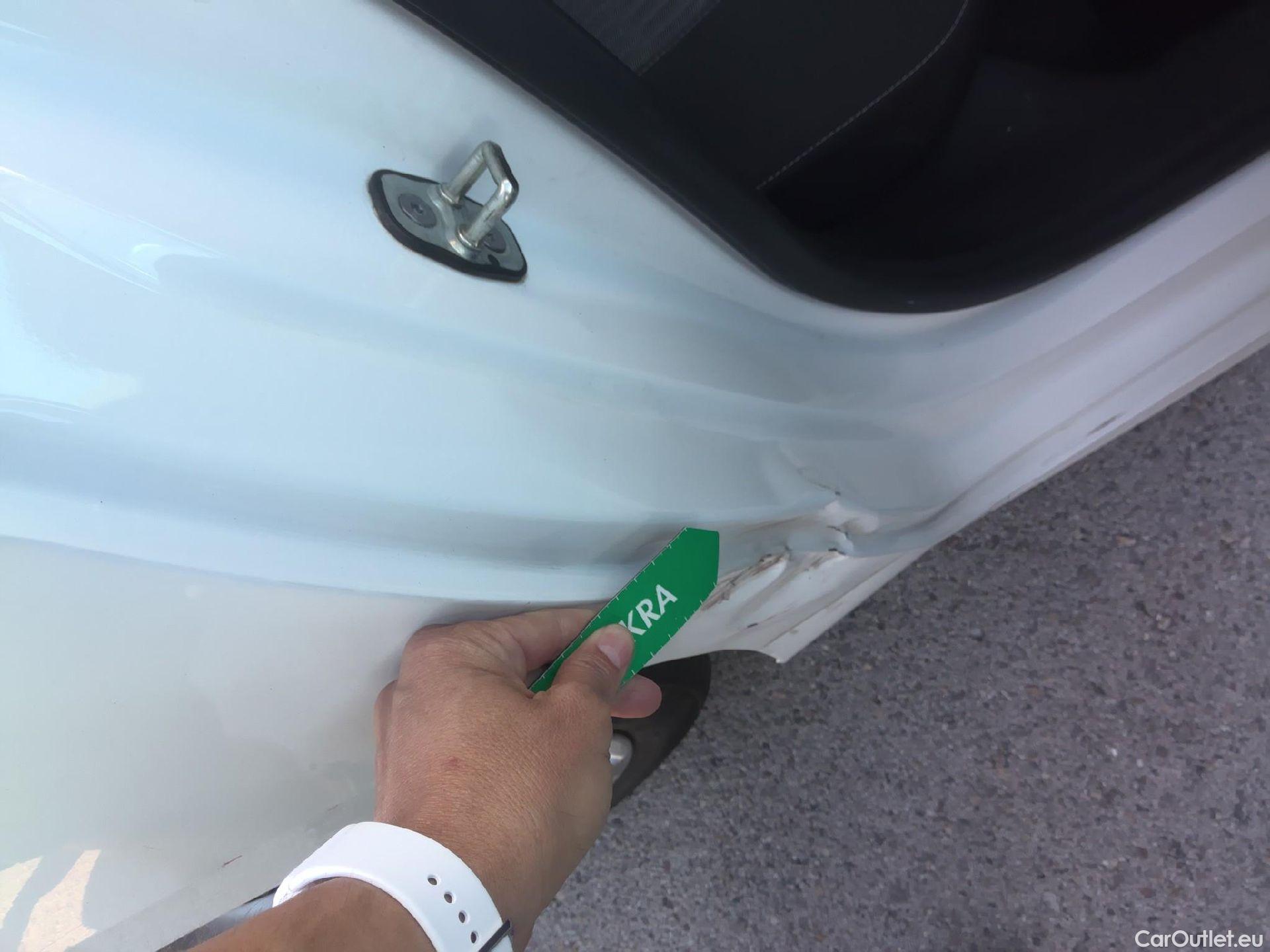  Opel  Corsa OPEL  / 2019 / 5P / berlina con portón 1.2 XEL 55kW (75CV) Edition #19