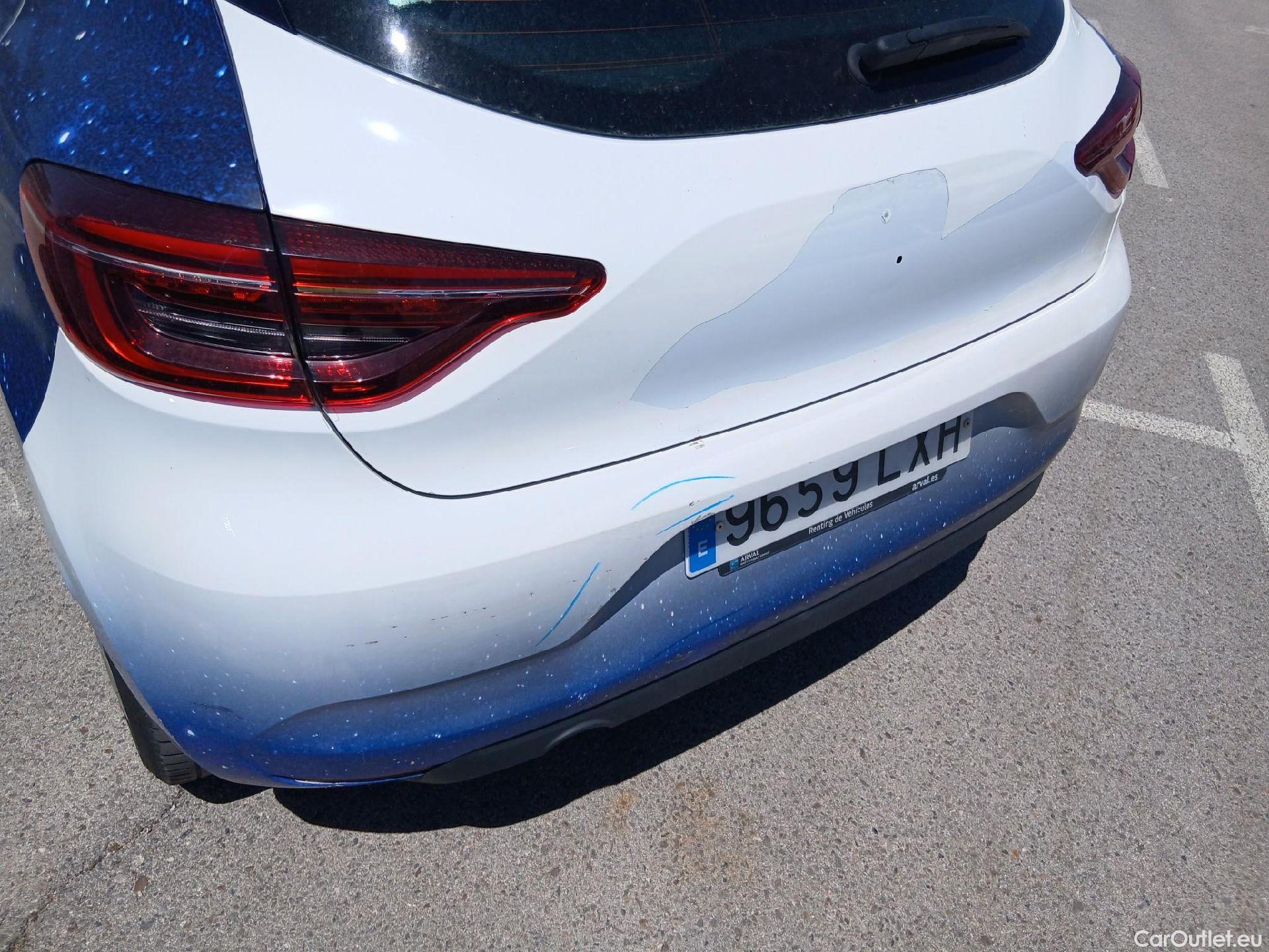  Renault  Clio RENAULT  / 2019 / 5P / berlina con portón Business Blue dCi 74kW (100CV) #16