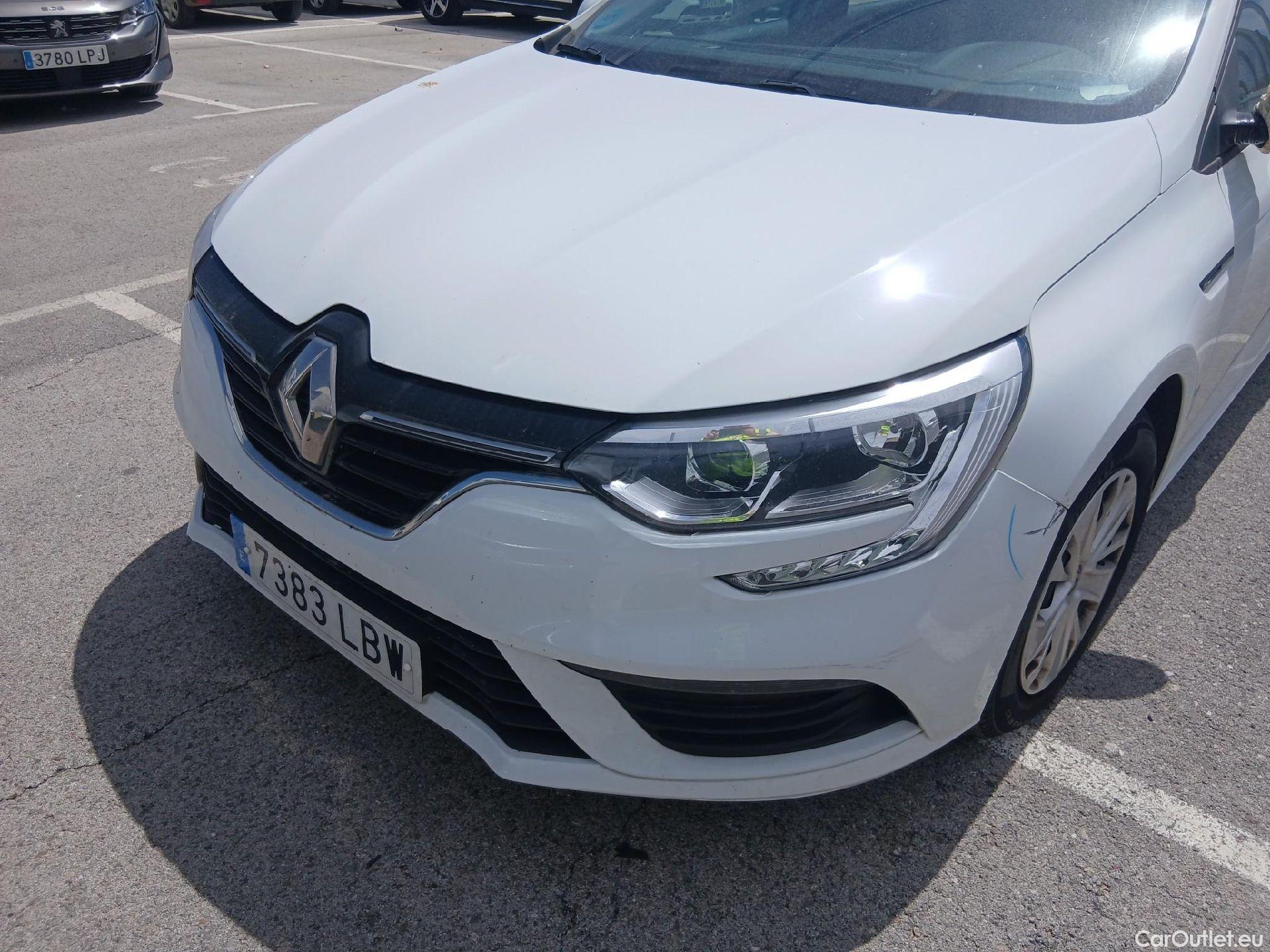  Renault  Megane RENAULT Mégane / 2015 / 5P / berlina con portón Life Blue dCi 70kW (95CV) #3