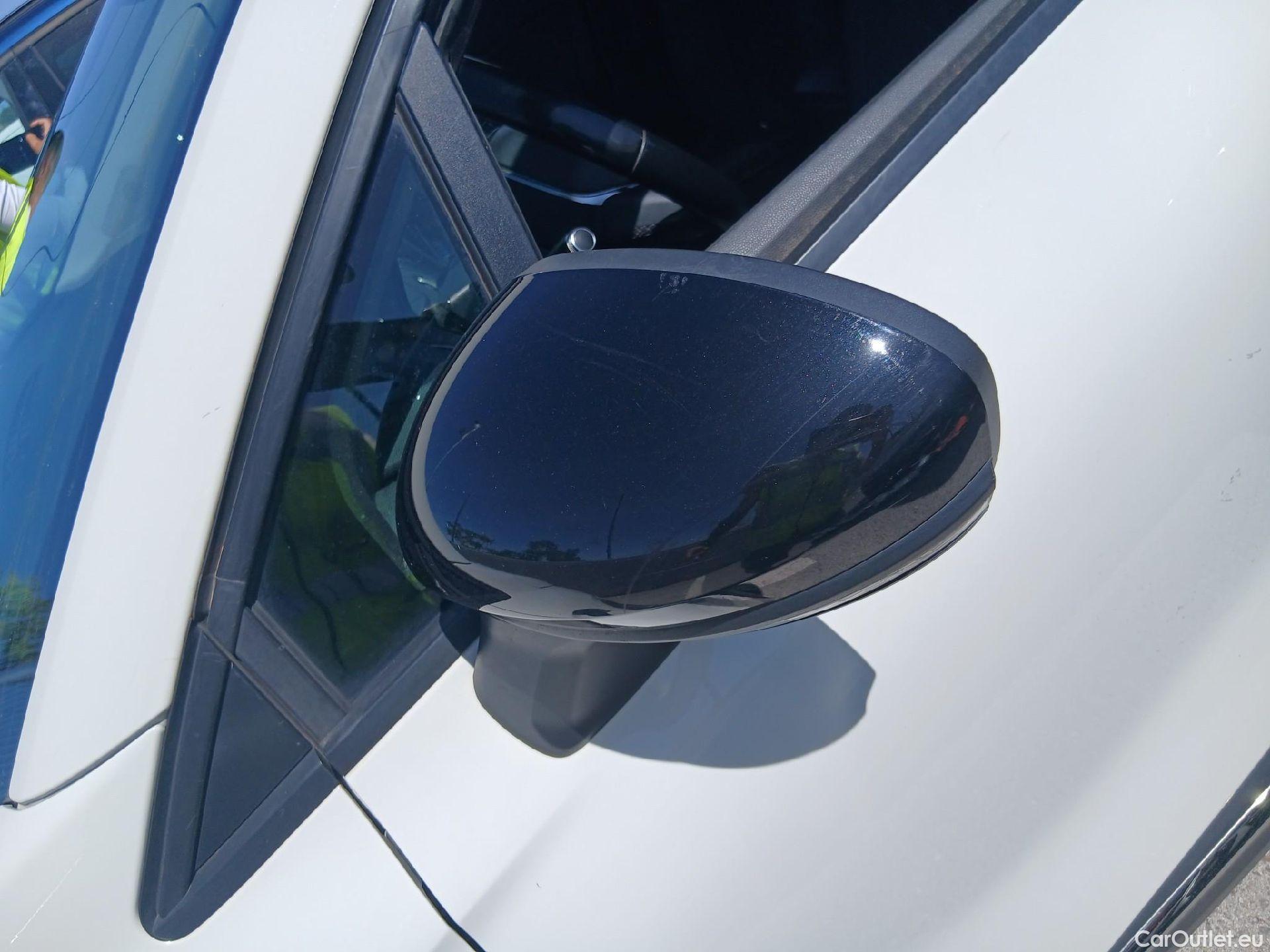 Renault  Captur RENAULT  / 2020 / 5P / todoterreno Intens TCe 74kW (100CV) GLP #18
