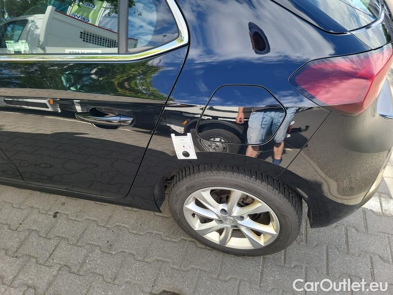  Opel  Corsa  F (2019)  1.5CDTI 75 Elegance 5d #14