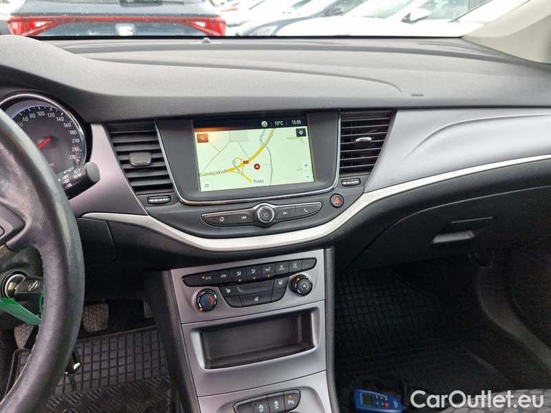 Opel  Astra  K Sports Tourer (2015) ST 1.5CDTi 77 Edition 5d #17