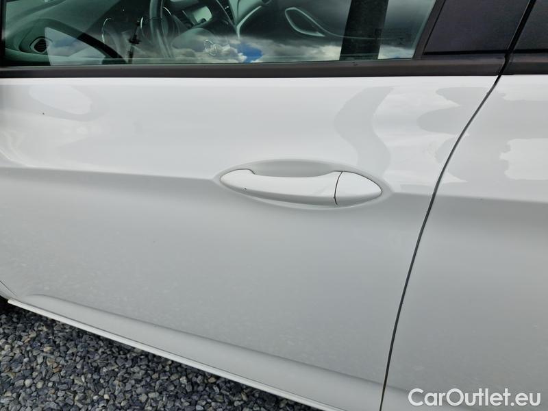  Opel  Astra  K Sports Tourer (2015) ST 1.5CDTi 77 Edition 5d #8