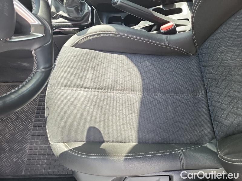  Opel  Corsa  F (2019)  1.5CDTI 75 Elegance 5d #9