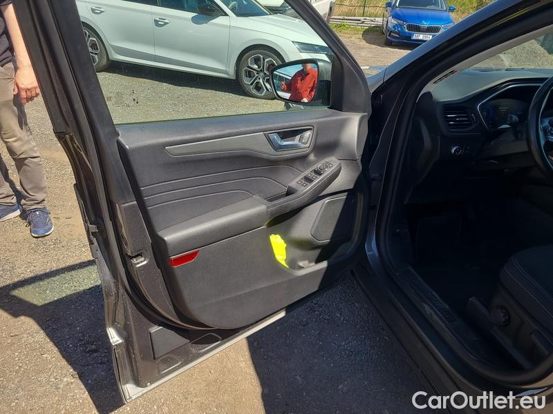  Ford  Kuga  (2019)  1.5EBL 88 Titanium AT #9