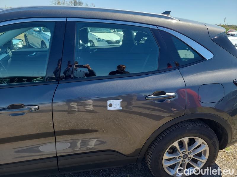  Ford  Kuga  (2019)  1.5EBL 88 Titanium AT #13