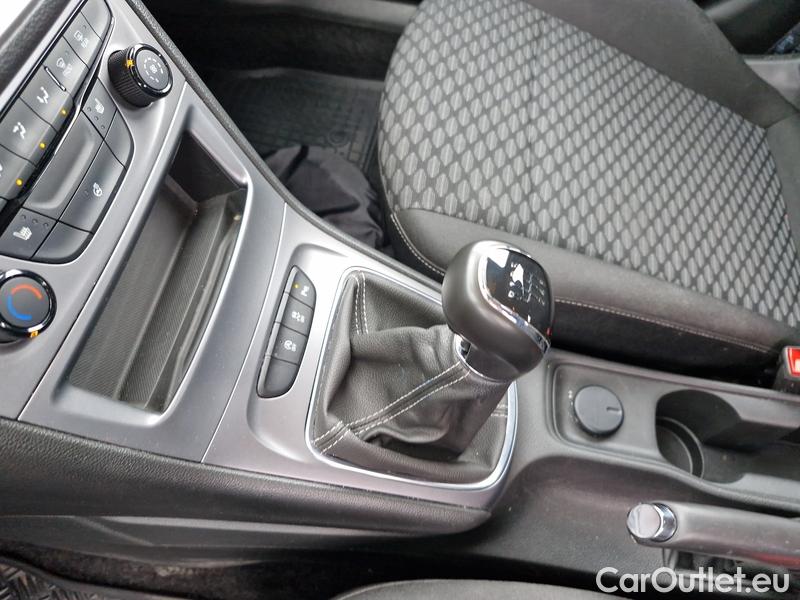  Opel  Astra  K Sports Tourer (2015) ST 1.5CDTi 77 Edition 5d #14
