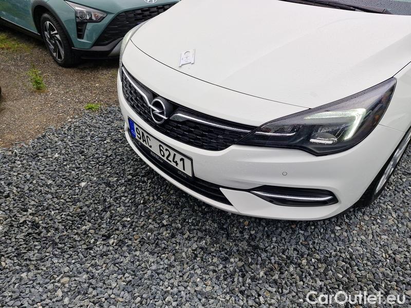  Opel  Astra  K Sports Tourer (2015) ST 1.5CDTi 77 Edition 5d #4