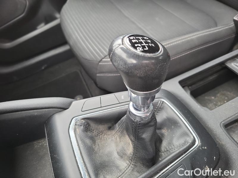  Ford  Kuga  (2019)  1.5EB 110 Titanium #10