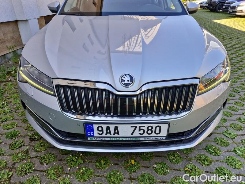  Skoda  Superb  (3V3)(2015) Supe.2.0TDI 147 Style 4x4 Aut #3