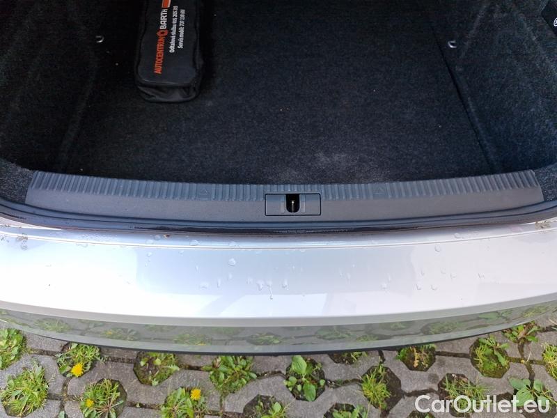  Skoda  Superb  (3V3)(2015) Supe.2.0TDI 147 Style 4x4 Aut #16