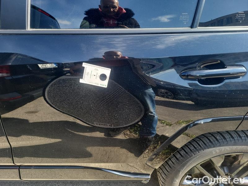  Toyota  RAV4  2019  2.5 Hyb.Bl.Ed.4WD Aut 5d #3