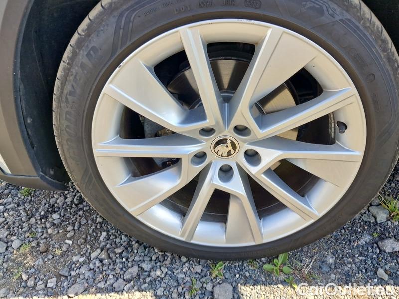  Skoda  Superb  Combi (3V5)(2015) Su.c.2.0TDI 147 Scout 4x4 Aut #3
