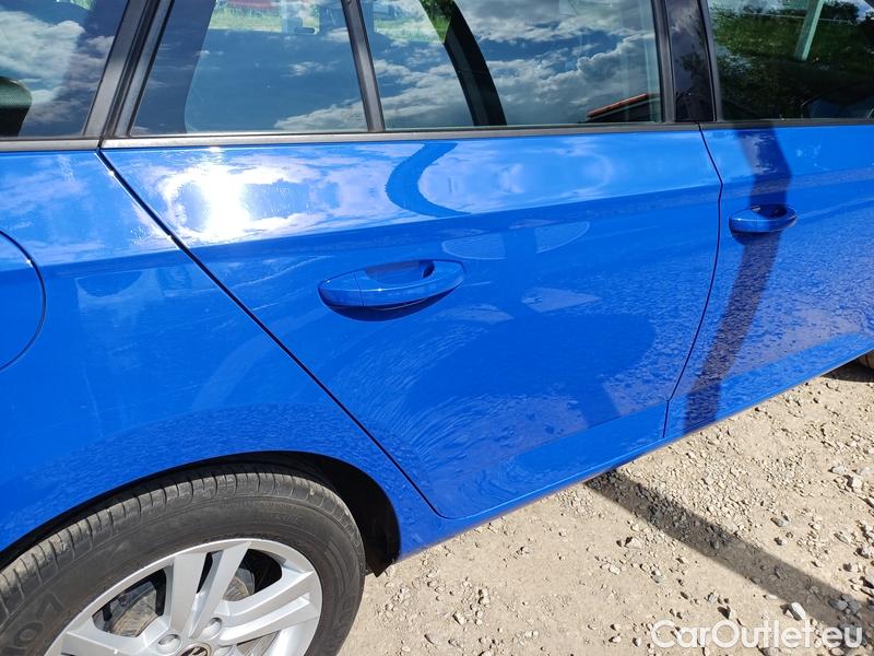 Skoda  Fabia  Combi (2015) Com.1.0TSI 70 Ambition 5d #24