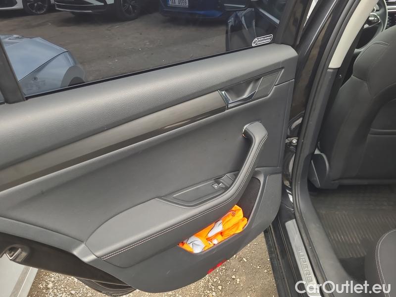  Skoda  Superb  Combi (3V5)(2015) Sup.C.FL2.0TDI 110 Style AT #8