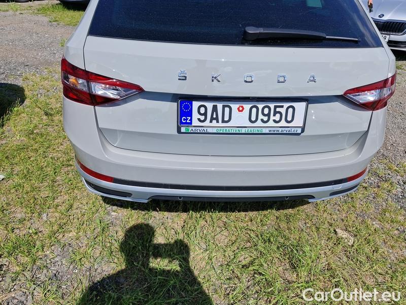  Skoda  Superb  Combi (3V5)(2015) Su.c.2.0TDI 147 Scout 4x4 Aut #14