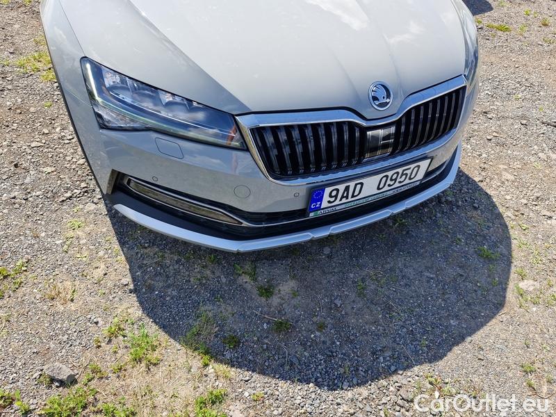  Skoda  Superb  Combi (3V5)(2015) Su.c.2.0TDI 147 Scout 4x4 Aut #2