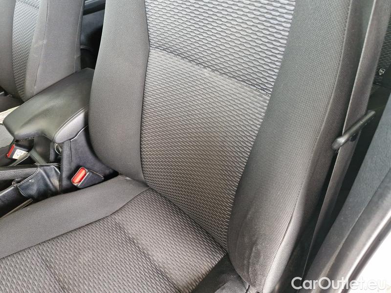  Toyota  Hilux  (2016)  2.4D4D Live DC 4x4 #11